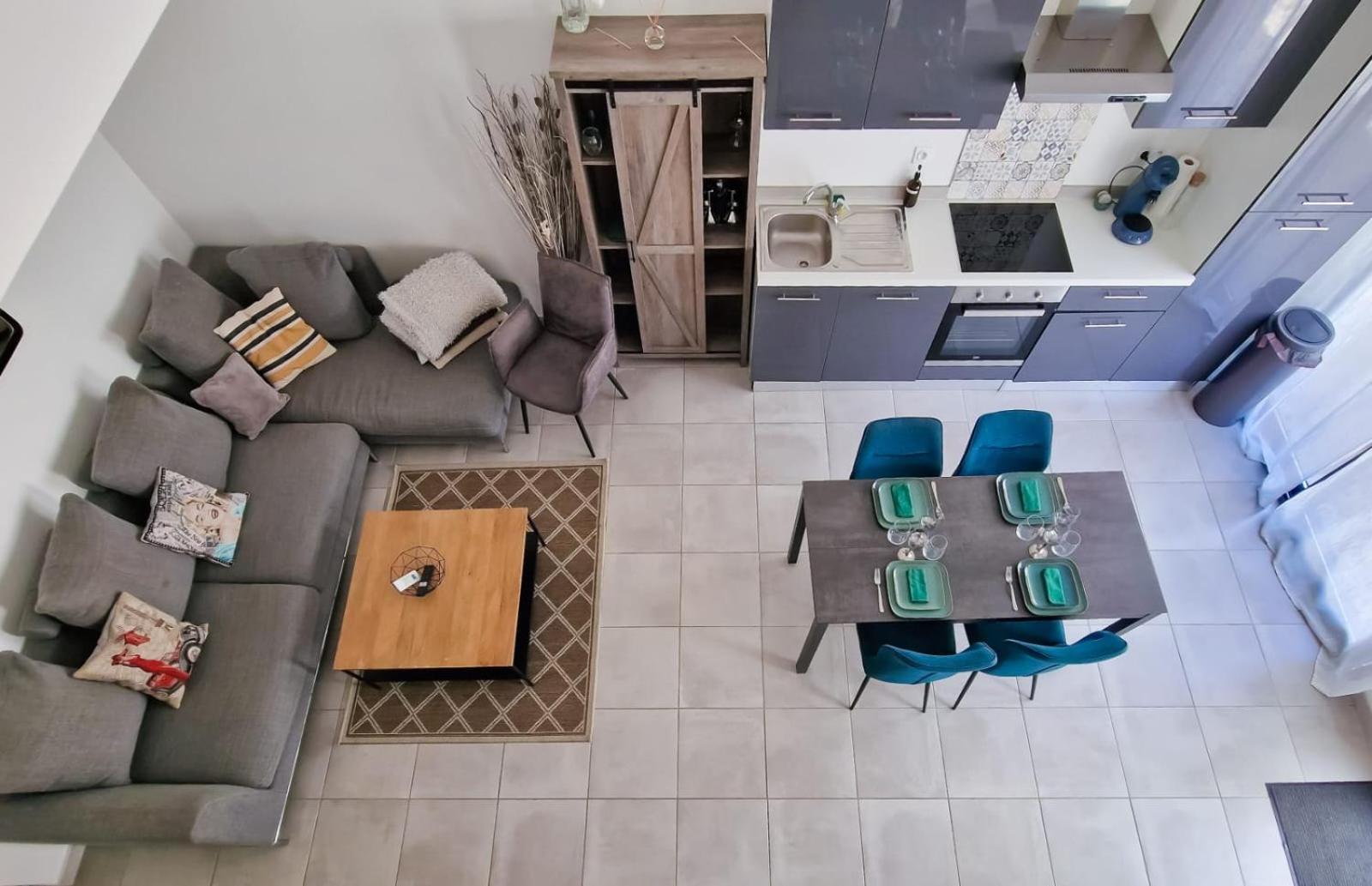 Appartement Plein Centre Bernis Exteriör bild