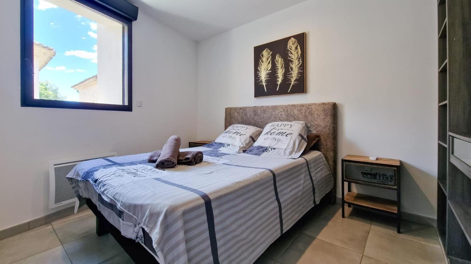 Appartement Plein Centre Bernis Exteriör bild