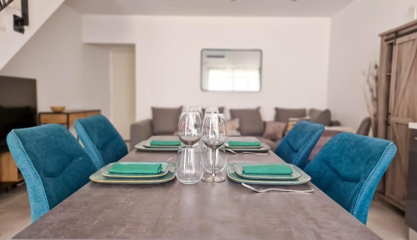 Appartement Plein Centre Bernis Exteriör bild